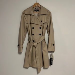 SALE 🎉 Karl Lagerfeld Stretch khaki rain trench